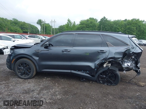 2021 Kia Sorento S z VIN 5XYRLDLC4MG070290, wystawiony jako IAAI lot #42473481 z przebiegiem 40 800 mil mil oraz . Historia ofert i sprzedaży dostępna na DreamBid. Obrazek 17.