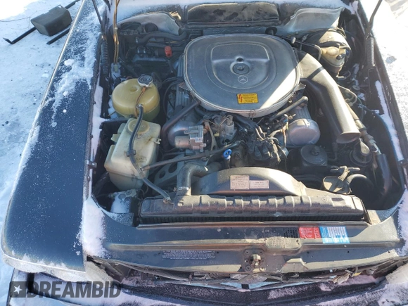 1985 Mercedes-Benz 380 z VIN WDBBA45C1FA026172, wystawiony jako Copart lot #44573545 z przebiegiem 149 808 mil mil oraz Szkoda całkowita • Salvage title. Historia ofert i sprzedaży dostępna na DreamBid. Obrazek 11.