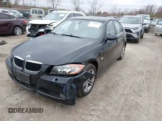 2008 BMW 3 Series 328xi with VIN WBAVC93548KZ73131, listed as a IAAI auction lot 42052857 with 118,077 mi miles. Bid and sale history available at carsss.com. Image 17.