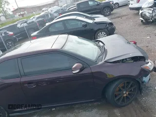 2011 Scion tC z VIN JTKJF5C76B3012480, wystawiony jako IAAI lot #42063298 z przebiegiem 177 933 mil mil oraz . Historia ofert i sprzedaży dostępna na DreamBid. Obrazek 13.