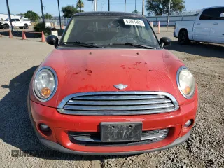 2011 MINI Hardtop with VIN WMWSU3C58BT183765, listed as a Copart auction lot 63061405 with 59,902 mi miles and Salvage title. Bid and sale history available at DreamBid. Image 5.