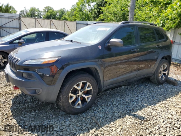 2015 Jeep Cherokee Trailhawk with VIN 1C4PJMBS6FW785891, listed as a Copart auction lot 61040565 with 156,421 mi miles and Clean title. Bid and sale history available at DreamBid. Image 1.