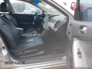 2007 Nissan Altima S with VIN 1N4AL21E57C231315, listed as a IAAI auction lot 42090218 with 200,150 mi miles and . Bid and sale history available at DreamBid. Image 5.
