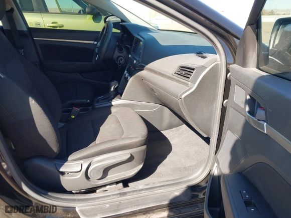 2020 Hyundai Elantra SEL with VIN KMHD84LF0LU927820, listed as a IAAI auction lot 41645762 with 47,111 mi miles. Bid and sale history available at carsss.com. Image 5.