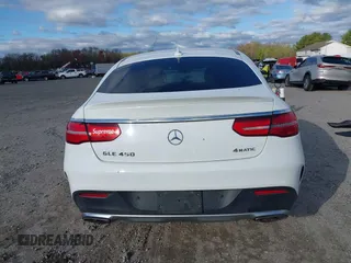 2016 Mercedes-Benz GLE 450 AMG z VIN 4JGED6EB0GA008008, wystawiony jako IAAI lot #42038463 z przebiegiem 159 653 mil mil oraz . Historia ofert i sprzedaży dostępna na DreamBid. Obrazek 16.