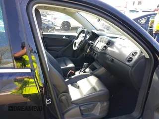 2012 Volkswagen Tiguan SEL with VIN WVGAV7AX0CW521226, listed as a IAAI auction lot 42053515 with 78,253 mi miles and . Bid and sale history available at DreamBid. Image 5.