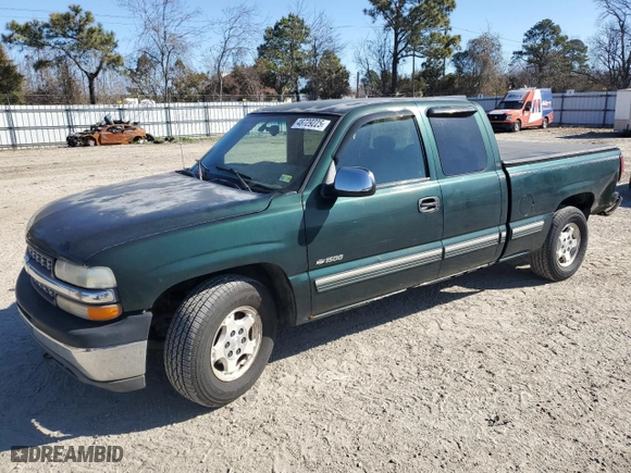 2001 Chevrolet Silverado 1500 LS with VIN 1GCEC19V11Z144378, listed as a Copart auction lot 48729225 with 205,769 mi miles and Salvage Title. Bid and sale history available at carsss.com. Image 1.