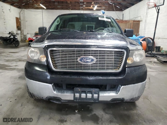 2005 Ford F-150 XLT with VIN 1FTPW12515FB32491, listed as a Copart auction lot 40028694 with 275,544 mi miles and Salvage Title. Bid and sale history available at carsss.com. Image 5.