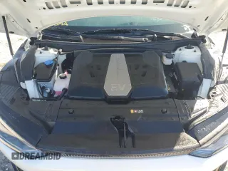2022 Kia EV6 Wind with VIN KNDC34LA5N5030220, listed as a Copart auction lot 74602804 with 21,685 mi miles and Non Repairable. Bid and sale history available at carsss.com. Image 12.