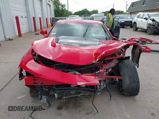 2016 Chevrolet Camaro 2SS с VIN 1G1FH1R74G0181275, выставлен на аукционе IAAI как лот 42321153 с пробегом Не указан миль и . История ставок и продаж доступна на DreamBid. Изображение 13.