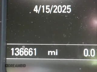 2017 Audi Q3 Premium Plus z VIN WA1JCCFS5HR001068, wystawiony jako IAAI lot #42038452 z przebiegiem 136 661 mil mil oraz . Historia ofert i sprzedaży dostępna na DreamBid. Obrazek 15.