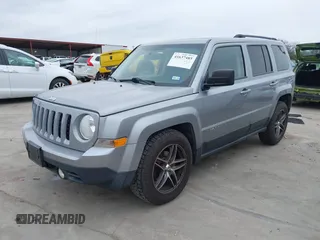 2015 Jeep Patriot Sport with VIN 1C4NJPBB3FD428835, listed as a IAAI auction lot 41637485 with 139,866 mi miles. Bid and sale history available at carsss.com. Image 17.