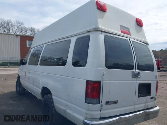 2008 Ford Econoline Cargo Commercial with VIN 1FTNS24W28DB54840, listed as a IAAI auction lot 41966034 with 85,087 mi miles and . Bid and sale history available at DreamBid. Image 3.