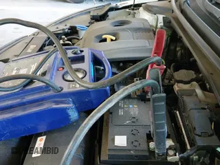 2019 Hyundai Elantra SE z VIN 5NPD74LF6KH497582, wystawiony jako IAAI lot #42877049 z przebiegiem 88 024 mil mil oraz . Historia ofert i sprzedaży dostępna na DreamBid. Obrazek 19.