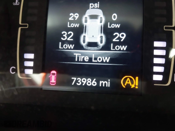 2019 Jeep Cherokee Latitude Plus with VIN 1C4PJMLB1KD101186, listed as a IAAI auction lot 40550461 with 73,986 mi miles. Bid and sale history available at carsss.com. Image 16.
