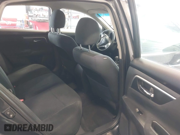 2015 Nissan Altima 2.5 z VIN 1N4AL3APXFN371273, wystawiony jako IAAI lot #42466812 z przebiegiem 150 180 mil mil oraz . Historia ofert i sprzedaży dostępna na DreamBid. Obrazek 8.