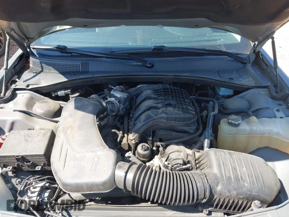 2018 Chrysler 300 Touring with VIN 2C3CCAAG5JH293353, listed as a IAAI auction lot 41884212 with 83,526 mi miles. Bid and sale history available at carsss.com. Image 10.