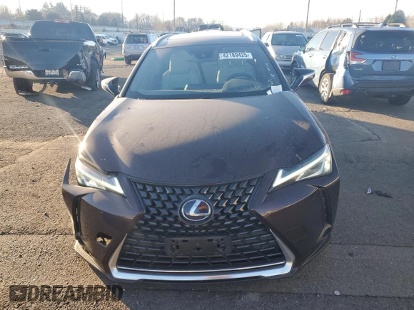 2019 Lexus UX with VIN JTHU9JBH8K2019644, listed as a Copart auction lot 42189425 with 41,704 mi miles and Salvage Title. Bid and sale history available at carsss.com. Image 5.