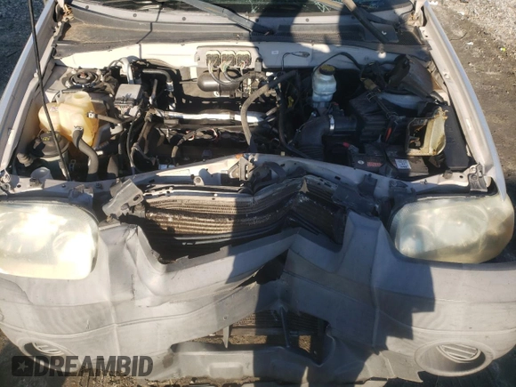 2007 Ford Escape XLS with VIN 1FMYU02Z27KA84268, listed as a Copart auction lot 87313374 with 157,968 mi miles and Non repairable. Bid and sale history available at DreamBid. Image 13.