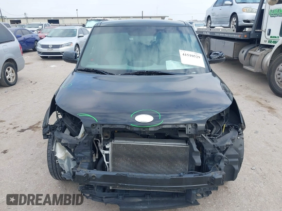 2018 Kia Soul with VIN KNDJN2A29J7890637, listed as a IAAI auction lot 41510529 with 102,140 mi miles. Bid and sale history available at carsss.com. Image 12.