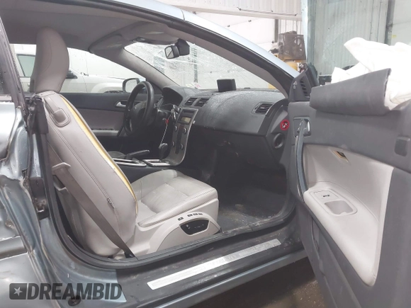 2010 Volvo C70 with VIN YV1672MC5AJ093125, listed as a IAAI auction lot 41459887 with 107,944 mi miles. Bid and sale history available at carsss.com. Image 5.