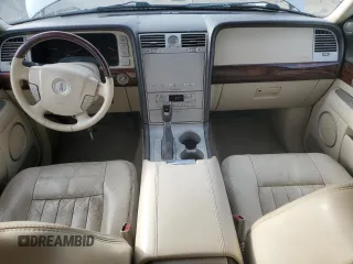 2003 Lincoln Navigator Luxury with VIN 5LMFU28R13LJ40132, listed as a Copart auction lot 84920284 with 306,630 mi miles and Salvage Title. Bid and sale history available at carsss.com. Image 8.