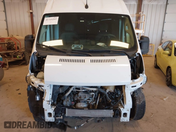 2022 Ram ProMaster Cargo with VIN 3C6LRVDG8NE123381, listed as a IAAI auction lot 41719262 with 123,655 mi miles and . Bid and sale history available at DreamBid. Image 12.