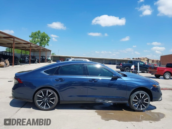2025 Honda Accord Touring with VIN 1HGCY2F8XSA000892, listed as a IAAI auction lot 42246204 with 17,325 mi miles and . Bid and sale history available at DreamBid. Image 14.