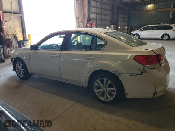 2014 Subaru Legacy Premium z VIN 4S3BMBC61E3018747, wystawiony jako Copart lot #55502445 z przebiegiem 139 524 mil mil oraz Szkoda całkowita • Salvage title. Historia ofert i sprzedaży dostępna na DreamBid. Obrazek 2.