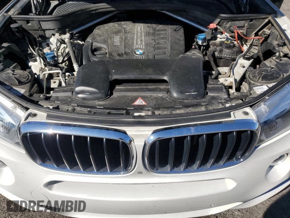 2015 BMW X5 xDrive35d with VIN 5UXKS4C56F0N09230, listed as a Copart auction lot 50418255 with 176,921 mi miles and Clean Title. Bid and sale history available at carsss.com. Image 12.