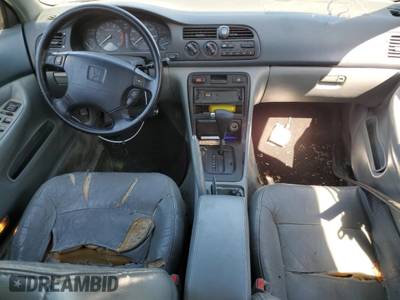 1997 Honda Accord EX with VIN 1HGCD5668VA113949, listed as a Copart auction lot 72819714 with 250,206 mi miles and Salvage Title. Bid and sale history available at DreamBid. Image 8.