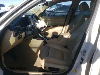2006 BMW 3 Series 325i with VIN WBAVB13506PT09008, listed as a Copart auction lot 52020275 with 0 mi miles and Salvage Title. Bid and sale history available at carsss.com. Image 7.