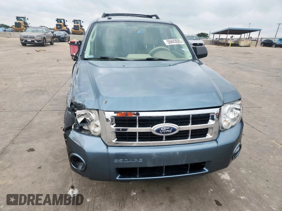 2012 Ford Escape XLT z VIN 1FMCU0D79CKB91964, wystawiony jako Copart lot #59443925 z przebiegiem 103 723 mil mil oraz Szkoda całkowita • Salvage title. Historia ofert i sprzedaży dostępna na DreamBid. Obrazek 5.