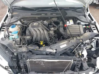 2015 Volkswagen Jetta Sedan 2.0L S with VIN 3VW2K7AJ5FM313969, listed as a IAAI auction lot 41951550 with 104,735 mi miles. Bid and sale history available at carsss.com. Image 10.