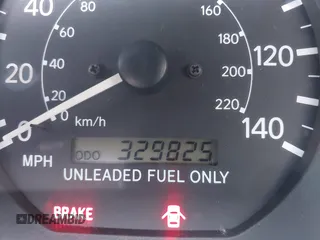 1999 Toyota Camry LE z VIN 4T1BG22K4XU574050, wystawiony jako IAAI lot #41991415 z przebiegiem 329 825 mil mil oraz . Historia ofert i sprzedaży dostępna na DreamBid. Obrazek 14.
