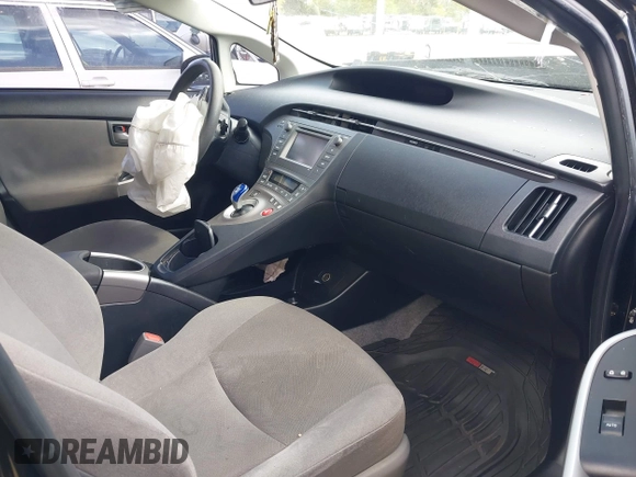 2015 Toyota Prius Four with VIN JTDKN3DUXF0407504, listed as a IAAI auction lot 42087137 with 125,352 mi miles. Bid and sale history available at carsss.com. Image 5.
