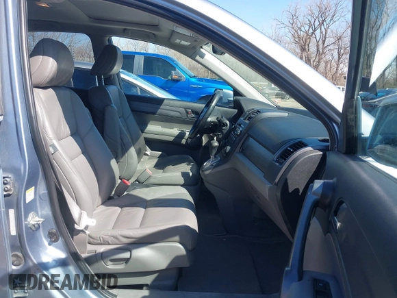 2008 Honda CR-V EX-L with VIN 5J6RE48738L038537, listed as a IAAI auction lot 41839277 with 207,305 mi miles. Bid and sale history available at carsss.com. Image 5.