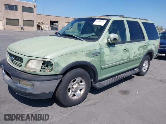 1998 Ford Expedition XLT with VIN 1FMRU1762WLC11697, listed as a IAAI auction lot 42386716 with 239,848 mi miles and . Bid and sale history available at DreamBid. Image 17.