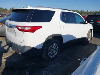 2018 Chevrolet Traverse LT Cloth with VIN 1GNERGKW5JJ206200, listed as a IAAI auction lot 41774993 with 142,587 mi miles. Bid and sale history available at carsss.com. Image 4.