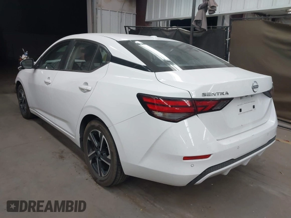 2024 Nissan Sentra SV with VIN 3N1AB8CV8RY335789, listed as a IAAI auction lot 41939251 with 32,064 mi miles and . Bid and sale history available at DreamBid. Image 3.