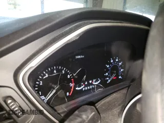 2020 Ford Escape SE with VIN 1FMCU9G67LUA27821, listed as a Copart auction lot 46441445 with 24,266 mi miles and Salvage Title. Bid and sale history available at DreamBid. Image 9.