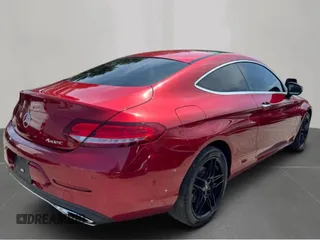 2017 Mercedes-Benz C с VIN WDDWJ4KBXHF32552, выставлен на аукционе Copart как лот 64165705 с пробегом 128 929 миль миль и Чистый • Clean title. История ставок и продаж доступна на DreamBid. Изображение 4.
