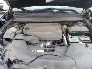 2015 Jeep Cherokee Latitude with VIN 1C4PJLCB8FW506398, listed as a IAAI auction lot 41796516 with 95,204 mi miles and . Bid and sale history available at DreamBid. Image 10.