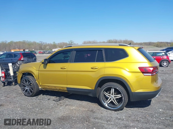 2018 Volkswagen Atlas SE with VIN 1V2KR2CA6JC535525, listed as a IAAI auction lot 41971141 with 62,514 mi miles and . Bid and sale history available at DreamBid. Image 14.