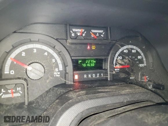 2013 Ford Econoline Passenger XL with VIN 1FBSS3BL2DDA83459, listed as a Copart auction lot 71998904 with 70,163 mi miles and Salvage Title. Bid and sale history available at DreamBid. Image 9.