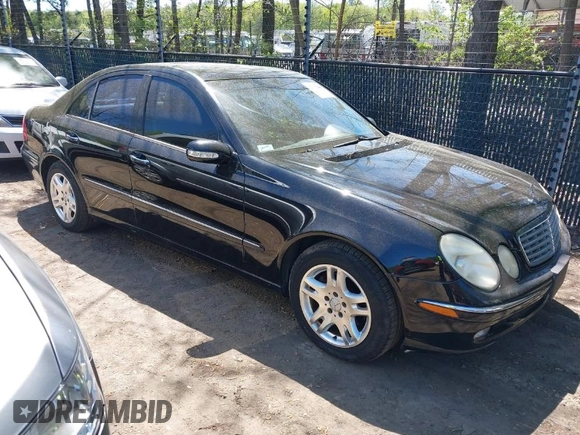 2005 Mercedes-Benz E-Class 3.2L with VIN WDBUF65J15A649830, listed as a IAAI auction lot 42062140 with 170,633 mi miles. Bid and sale history available at carsss.com. Image 1.