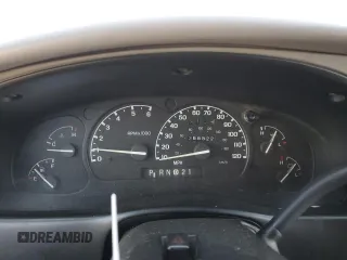 1997 Mercury Mountaineer z VIN 4M2DU52P5VUJ58731, wystawiony jako Copart lot #69710404 z przebiegiem 266 522 mil mil oraz Tytuł czysty. Historia ofert i sprzedaży dostępna na DreamBid. Obrazek 9.