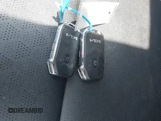 2022 Kia Seltos EX z VIN KNDERCAA8N7289826, wystawiony jako IAAI lot #39743322 z przebiegiem 34 187 mil mil oraz . Historia ofert i sprzedaży dostępna na DreamBid. Obrazek 11.