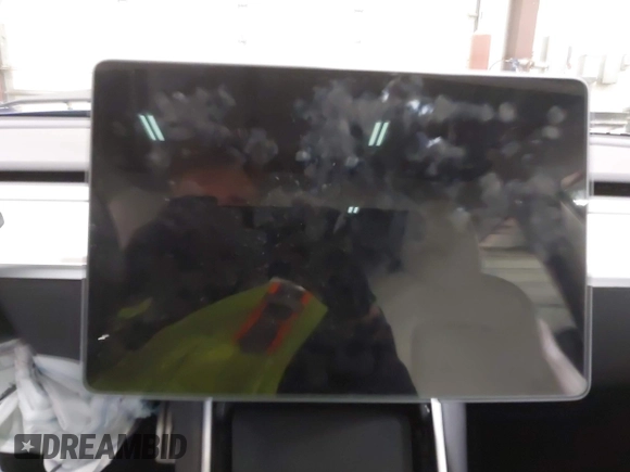 2020 Tesla Model 3 Performance z VIN 5YJ3E1EC7LF641885, wystawiony jako IAAI lot #41372794 z przebiegiem Nie podano mil oraz . Historia ofert i sprzedaży dostępna na DreamBid. Obrazek 14.