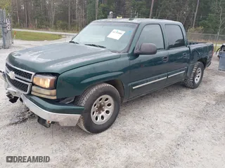 2006 Chevrolet Silverado 1500 LT2 with VIN 2GCEC13Z761319227, listed as a IAAI auction lot 41791080 with 302,075 mi miles. Bid and sale history available at carsss.com. Image 19.